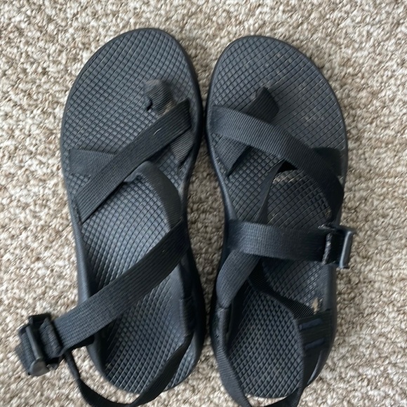 Women’s Chacos - Picture 1 of 4